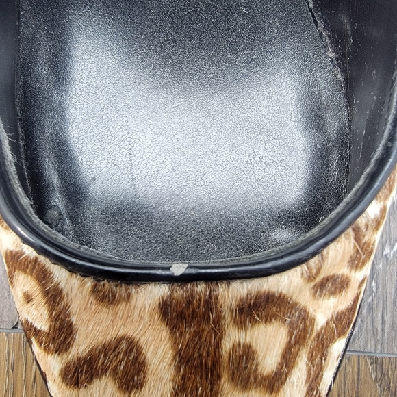 Women's 5.5M Marigold Leather Heels - Picture 9 of 11